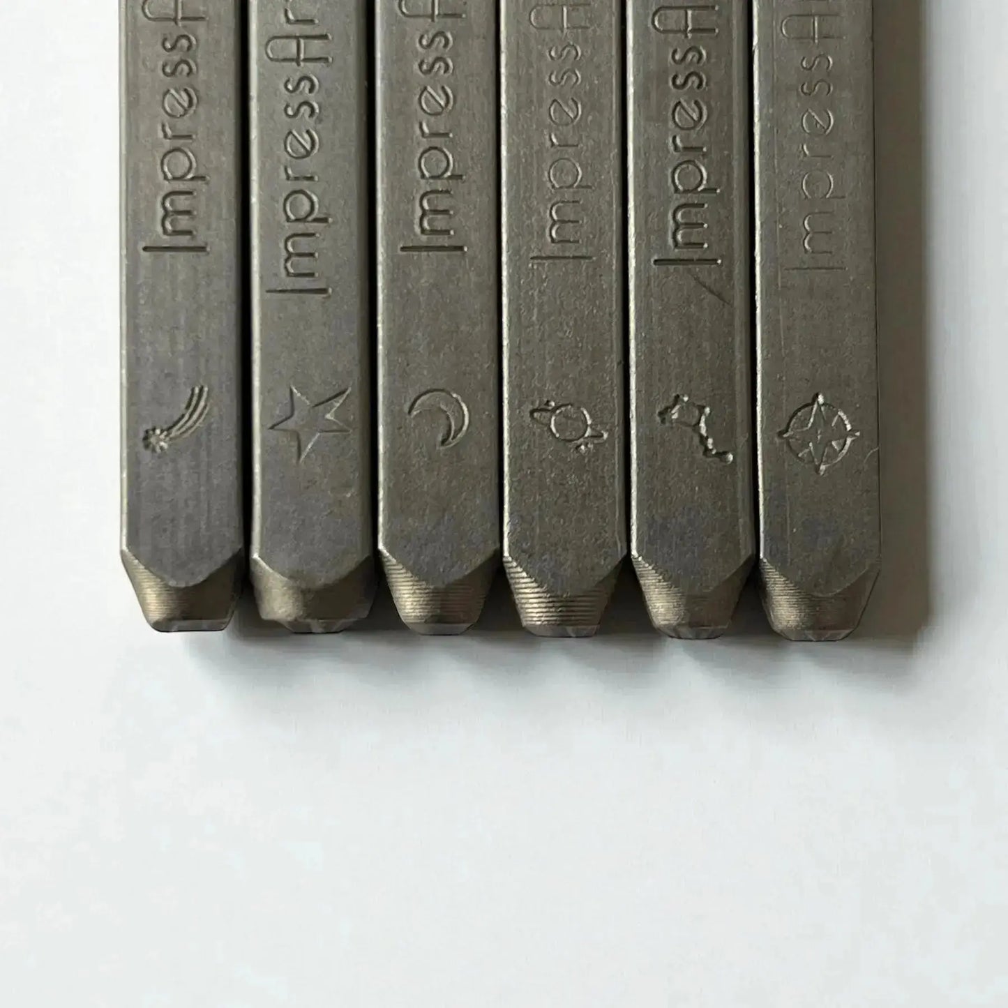 Collier initiale Miocréation